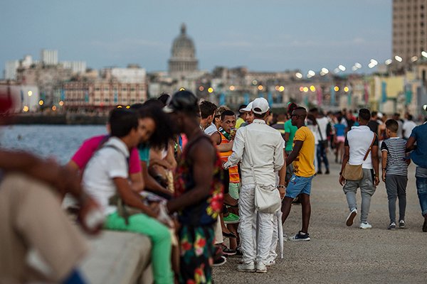 nightlife cuba el malecon