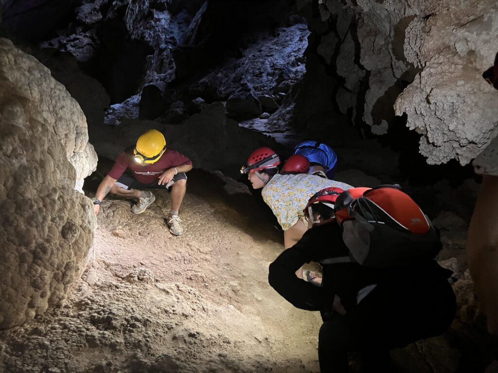 AMAZING CAVES CUBA